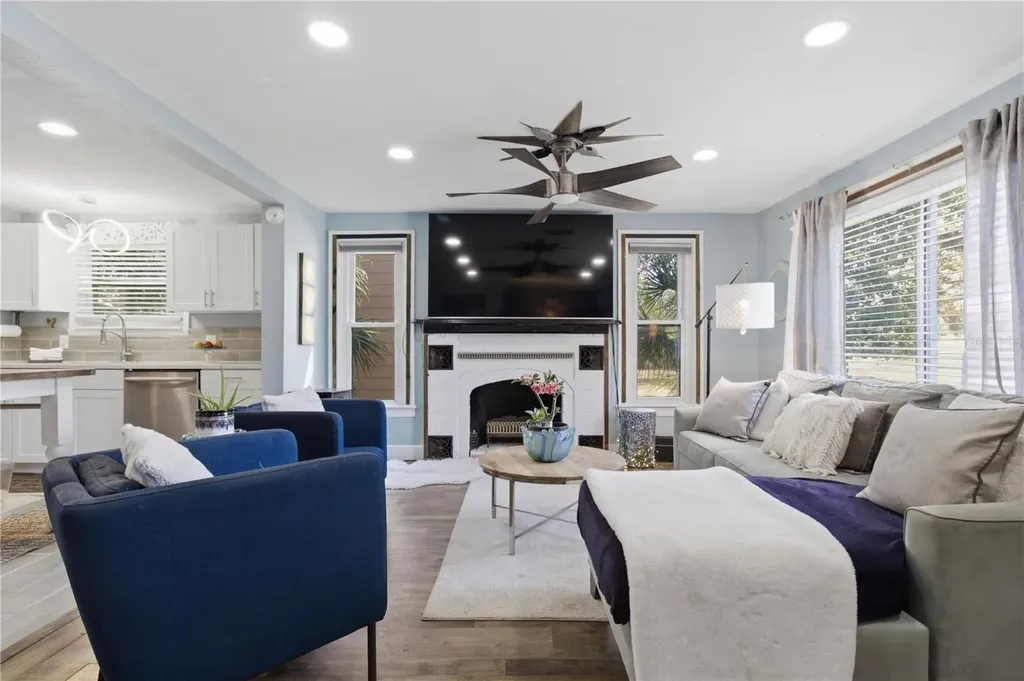 4831 Fairfield Avenue S St Petersburg FL 33711