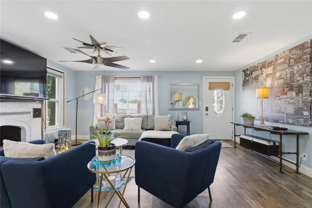 4831 Fairfield Avenue S St Petersburg FL 33711