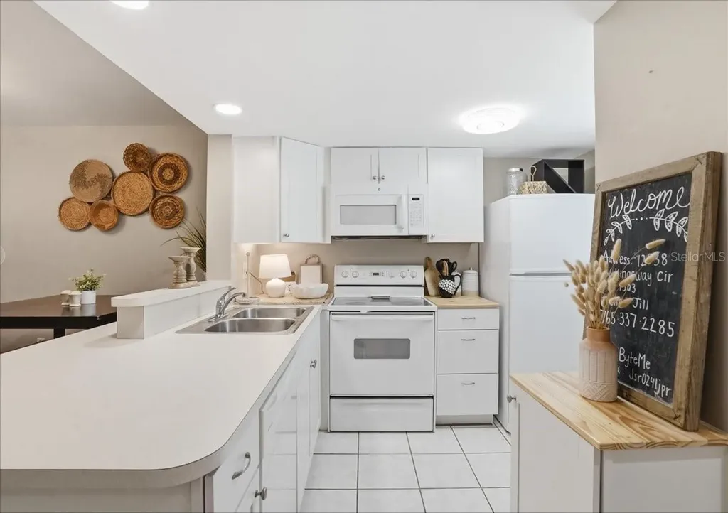 12538 SW Kingsway Circle Lake Suzy FL 34269