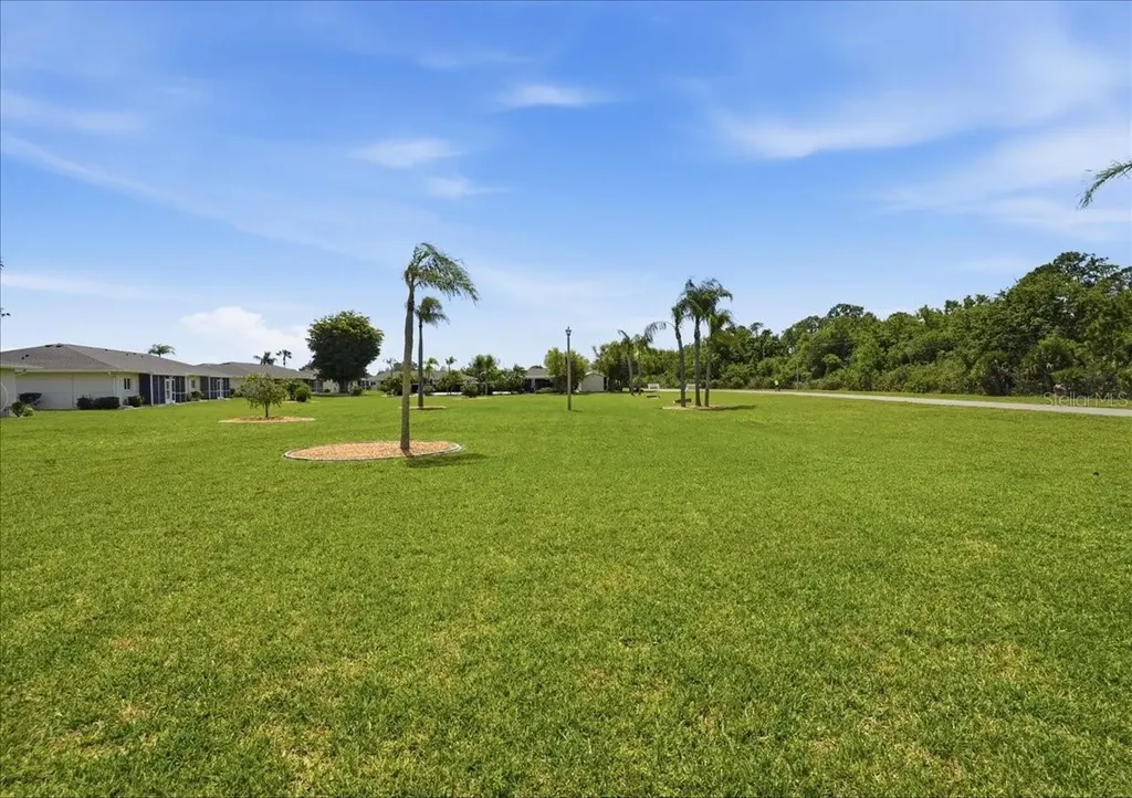 12538 SW Kingsway Circle Lake Suzy FL 34269