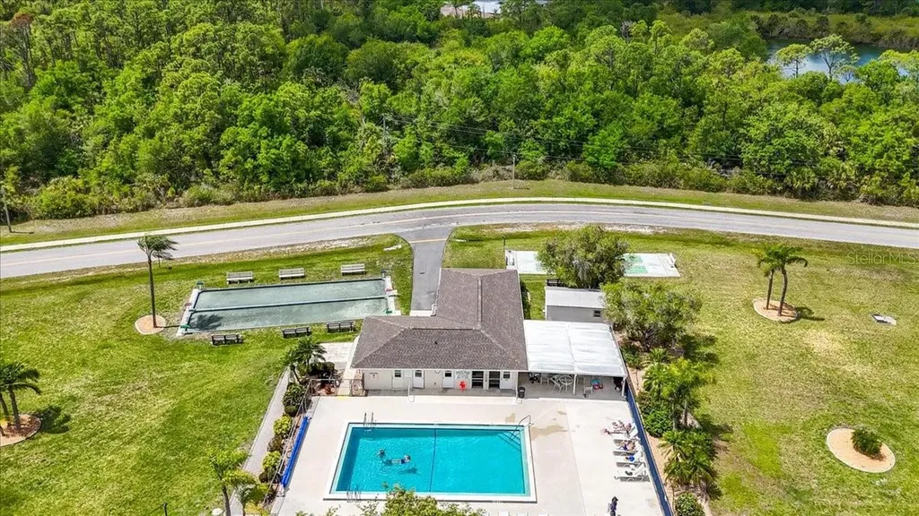 12538 SW Kingsway Circle Lake Suzy FL 34269