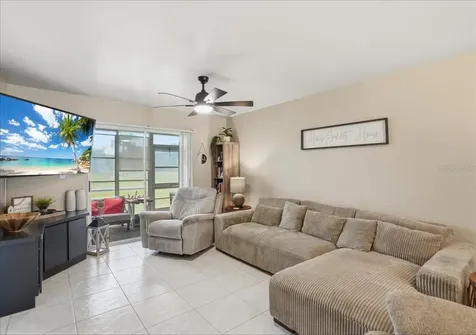 12538 SW Kingsway Circle Lake Suzy FL 34269