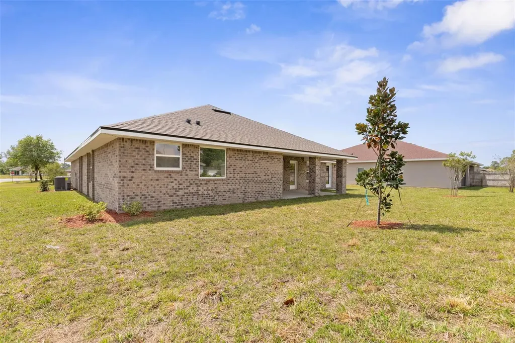 19 Regina Lane Palm Coast FL 32164