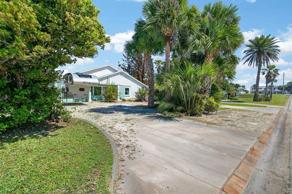 215 Ocean Terrace Ormond Beach FL 32176