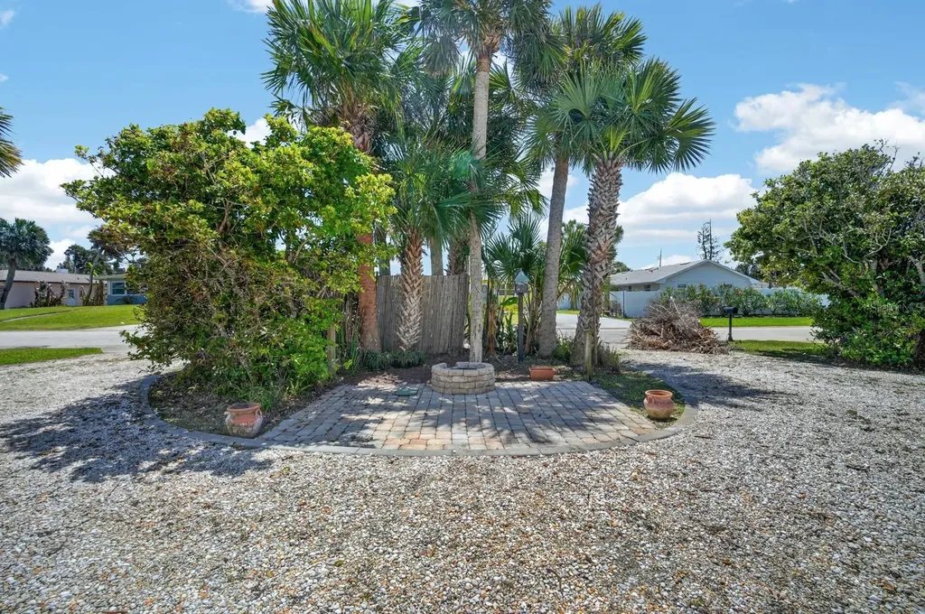 215 Ocean Terrace Ormond Beach FL 32176