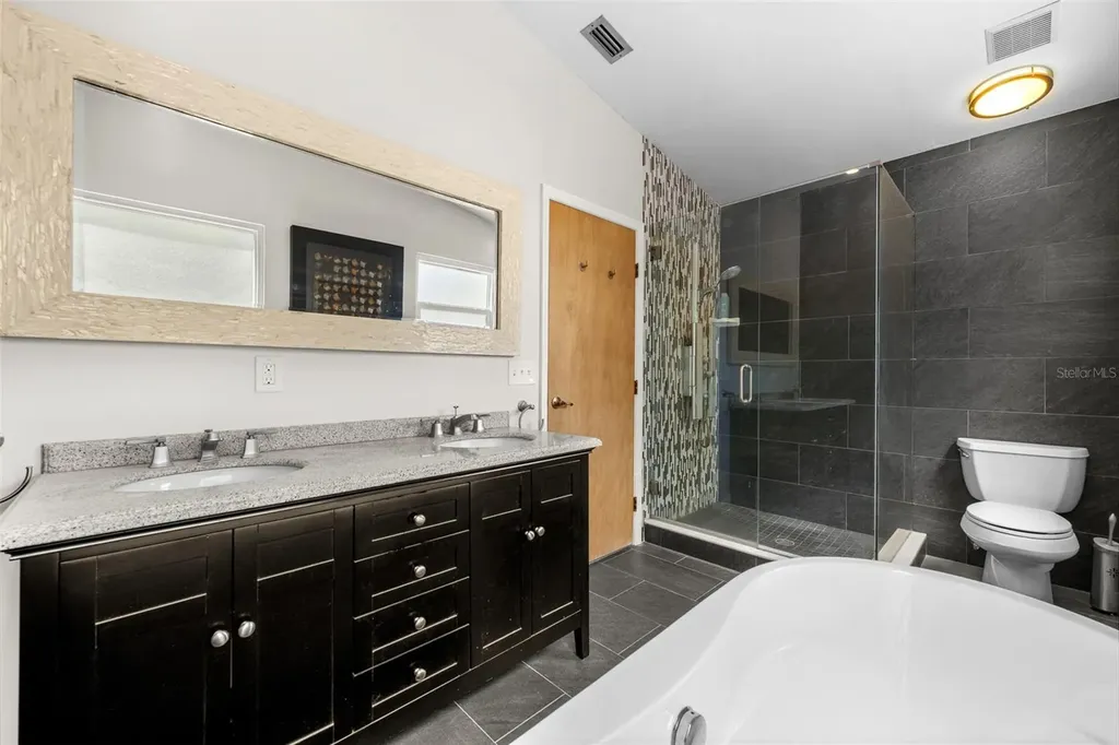1550 Chateau Wood Drive Clearwater FL 33764