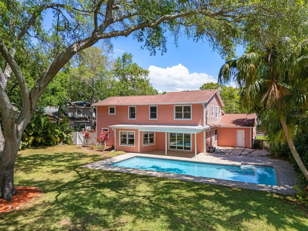 1550 Chateau Wood Drive Clearwater FL 33764
