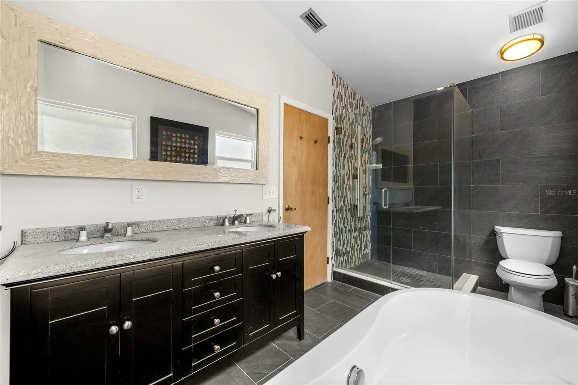 1550 Chateau Wood Drive Clearwater FL 33764