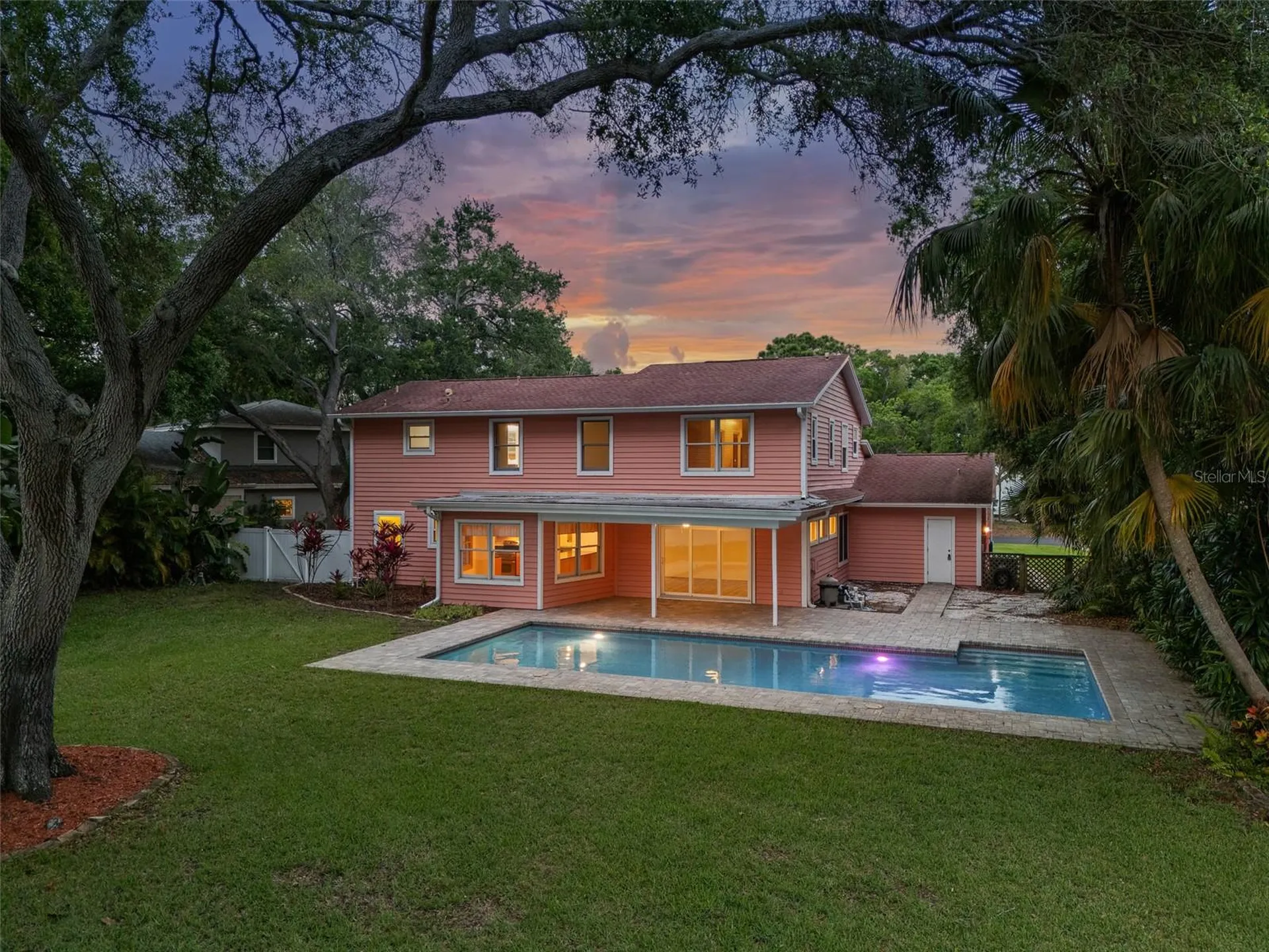 1550 Chateau Wood Drive Clearwater FL 33764