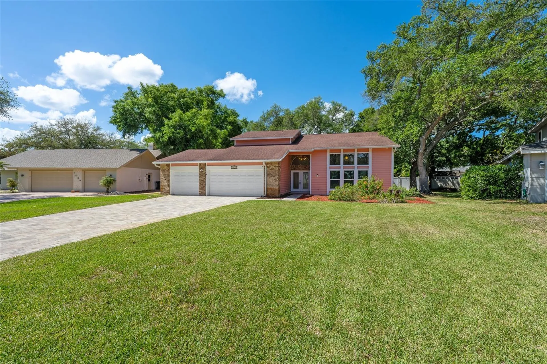 1550 Chateau Wood Drive Clearwater FL 33764