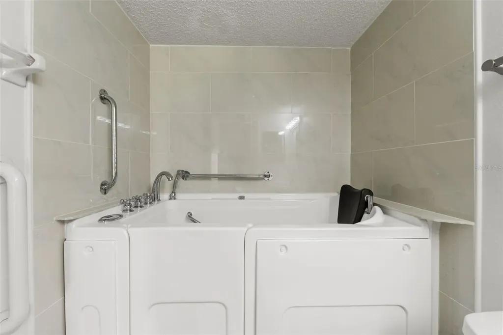 7131 Dell Road New Port Richey FL 34653