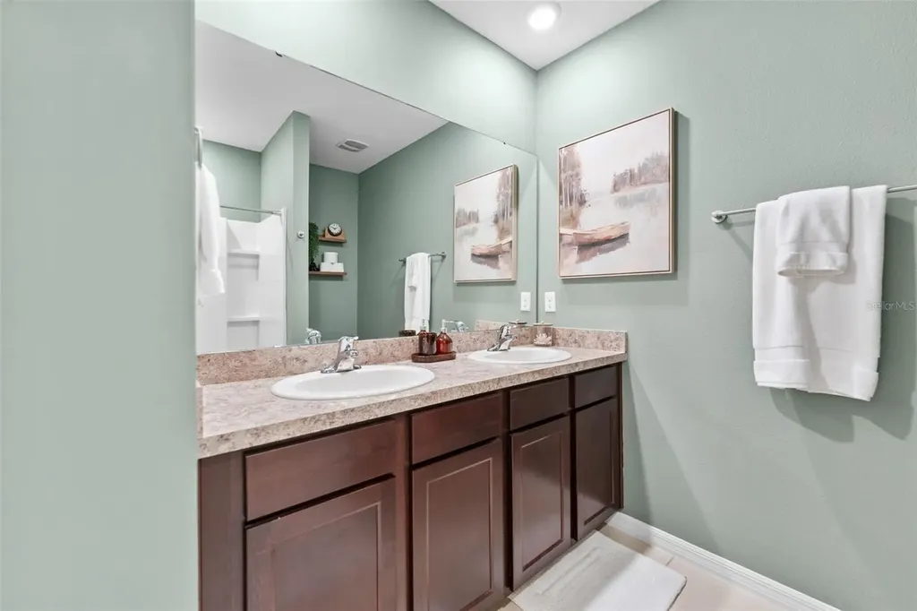 10918 Trailing Vine Drive Tampa FL 33610