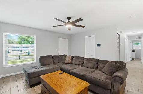 3715 Trianon Drive Orlando FL 32818