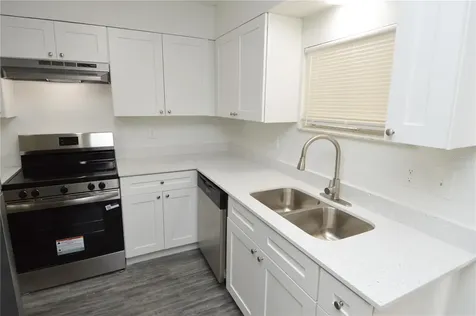 5004 Castile Place Tampa FL 33617