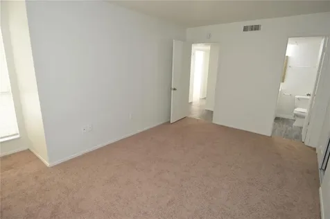 5004 Castile Place Tampa FL 33617