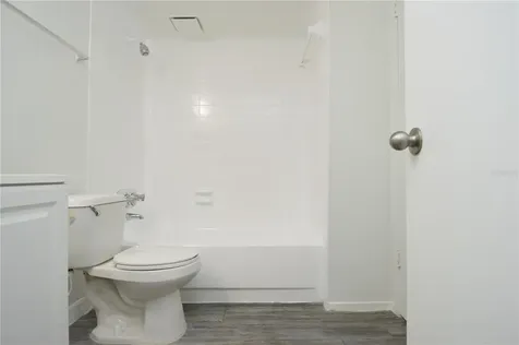 5004 Castile Place Tampa FL 33617