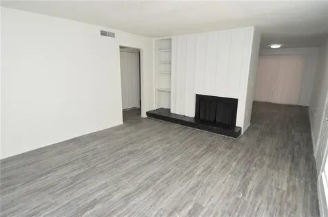 5004 Castile Place Tampa FL 33617