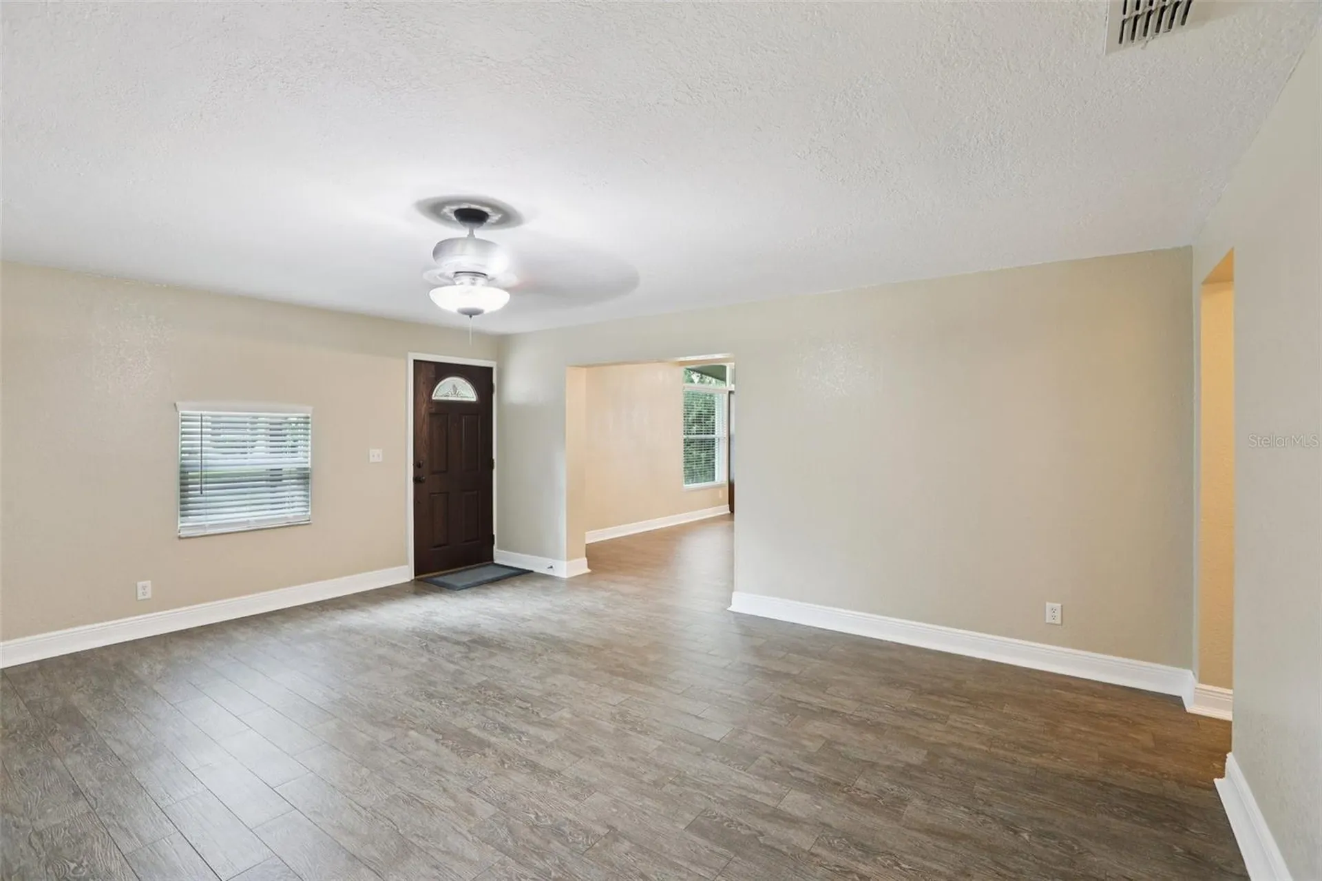 205 SE Jefferson Circle N St Petersburg FL 33703
