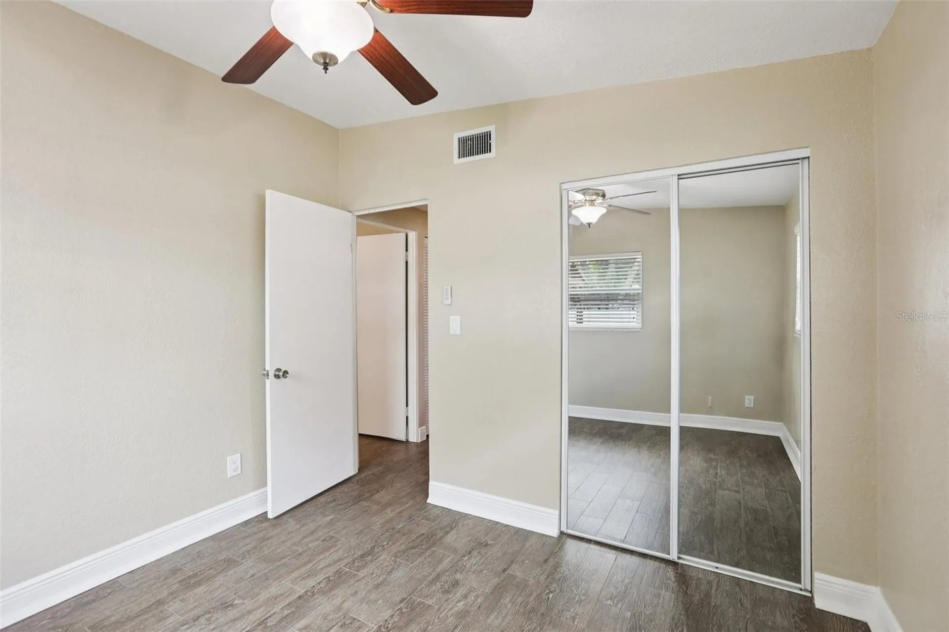 205 SE Jefferson Circle N St Petersburg FL 33703