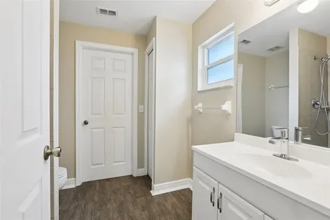 205 SE Jefferson Circle N St Petersburg FL 33703