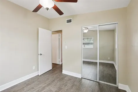 205 SE Jefferson Circle N St Petersburg FL 33703