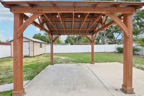 205 SE Jefferson Circle N St Petersburg FL 33703