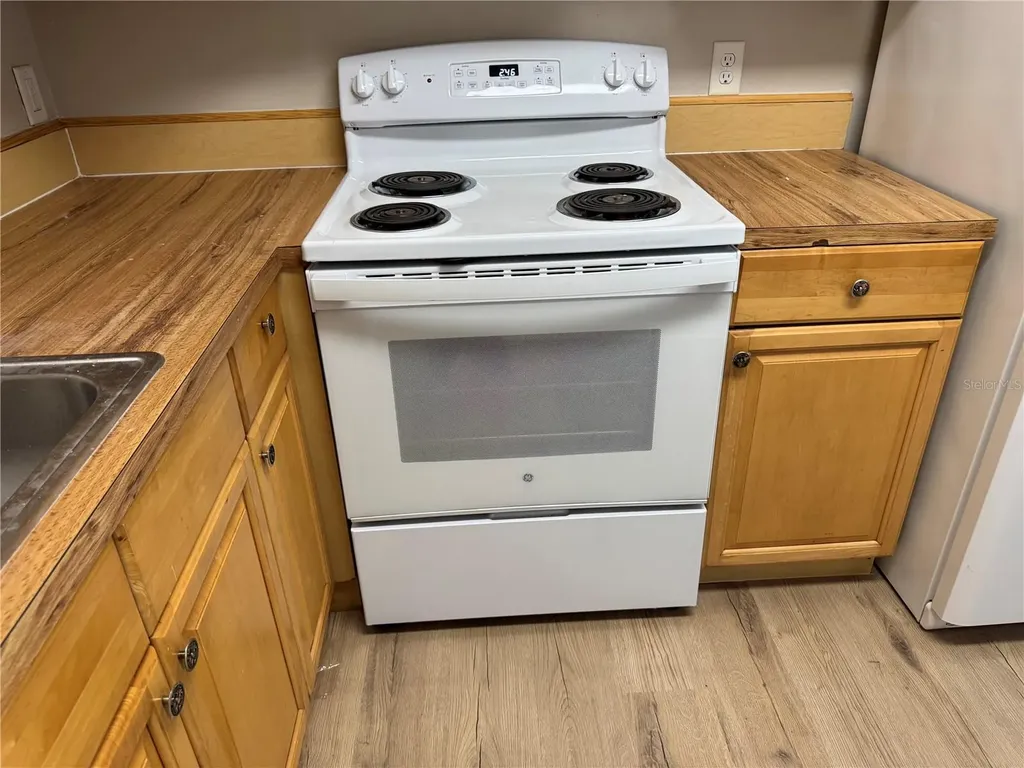2365 Oak Park Way Orlando FL 32822