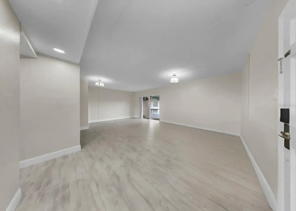 4724 Christa Court Tampa FL 33614