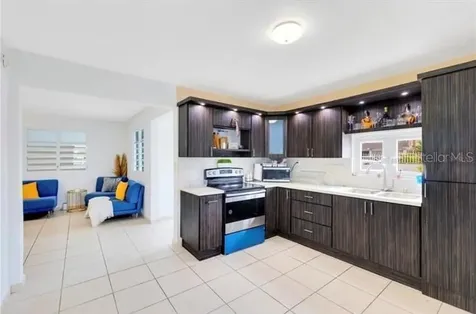 155 Jupiter Street Toa Baja PR 00951