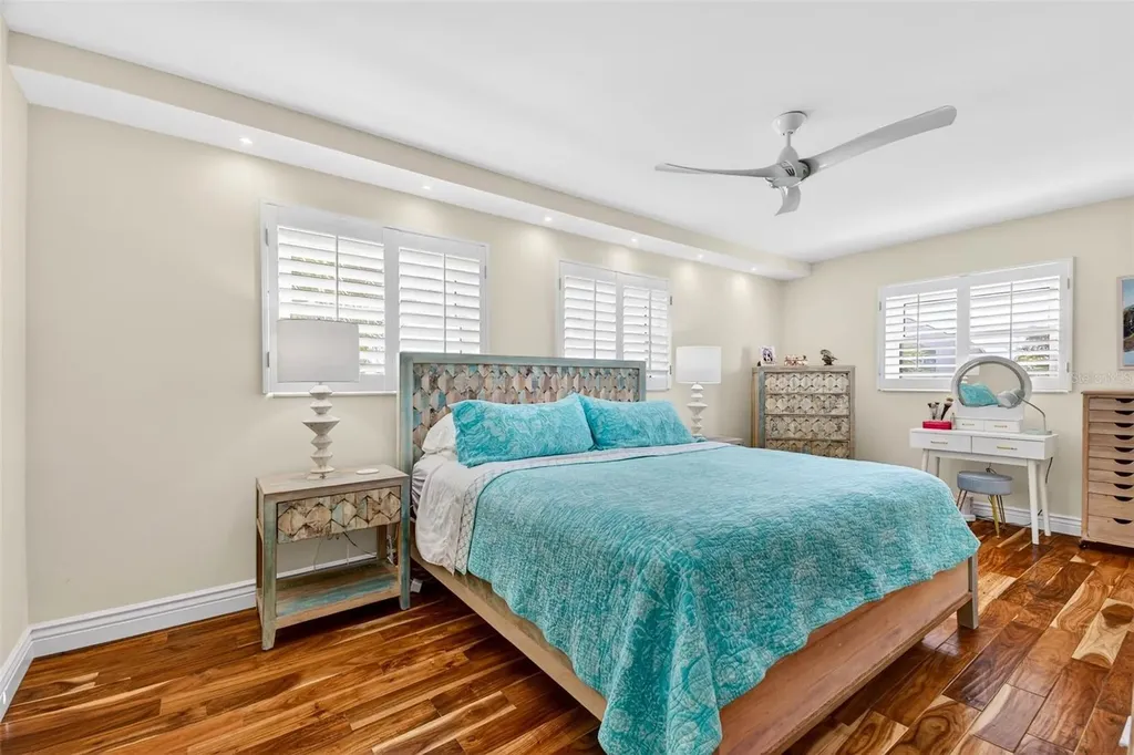 4708 Ocean Boulevard Sarasota FL 34242