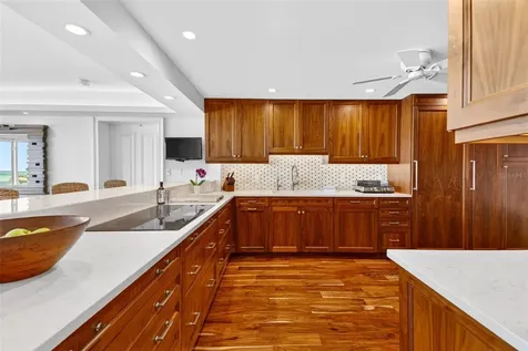 4708 Ocean Boulevard Sarasota FL 34242