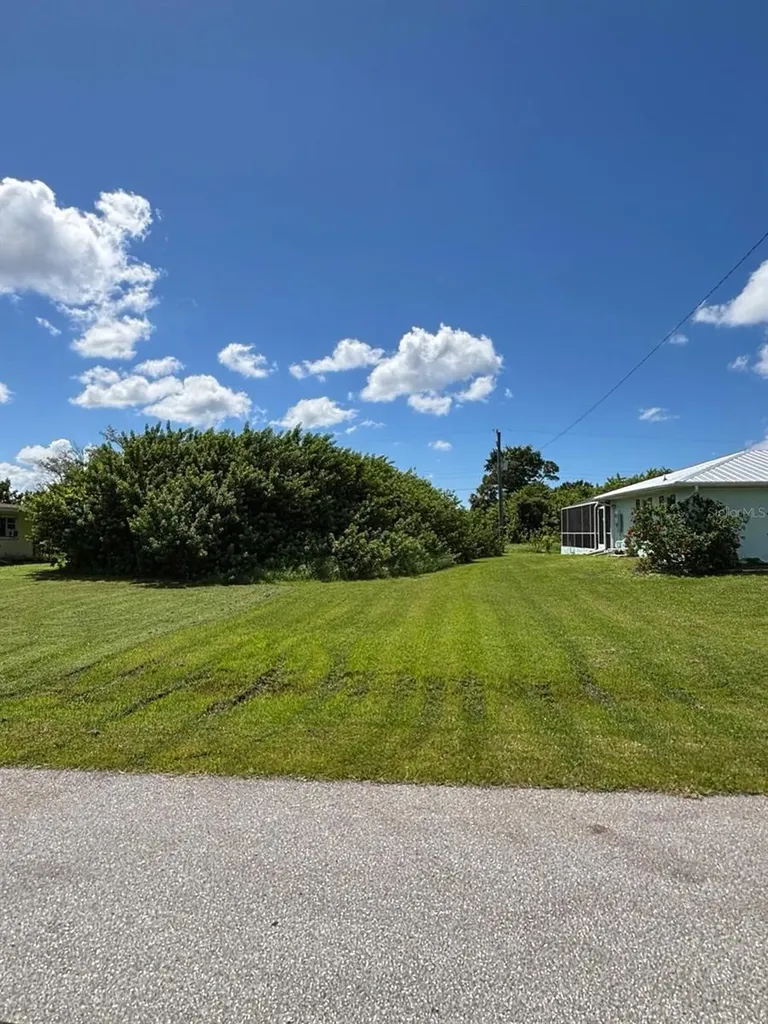193 Garden Avenue NW Port Charlotte FL 33952