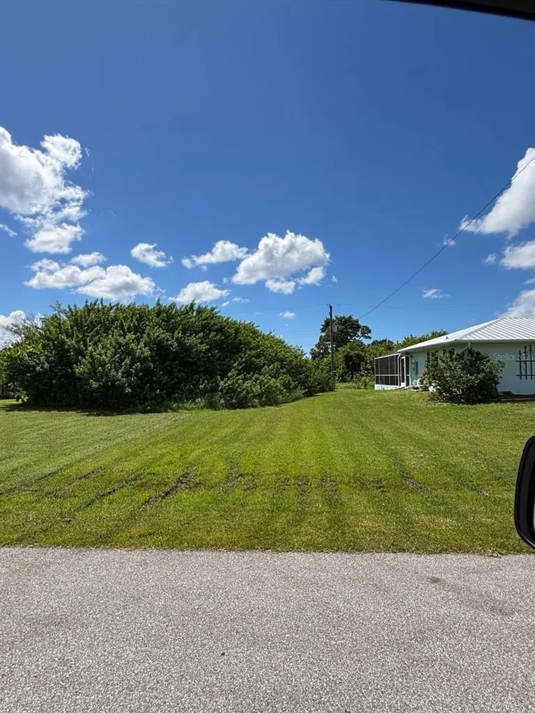 193 Garden Avenue NW Port Charlotte FL 33952