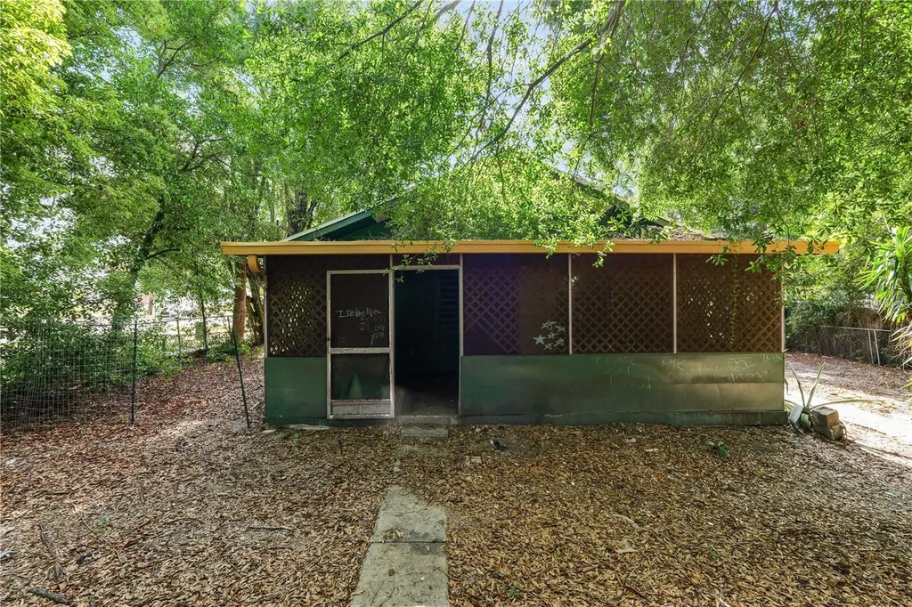8316 N 12th Street Tampa FL 33604