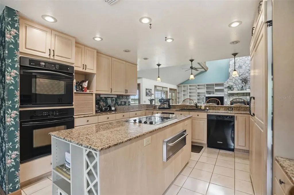 18610 Townsend House Road Dade City FL 33523