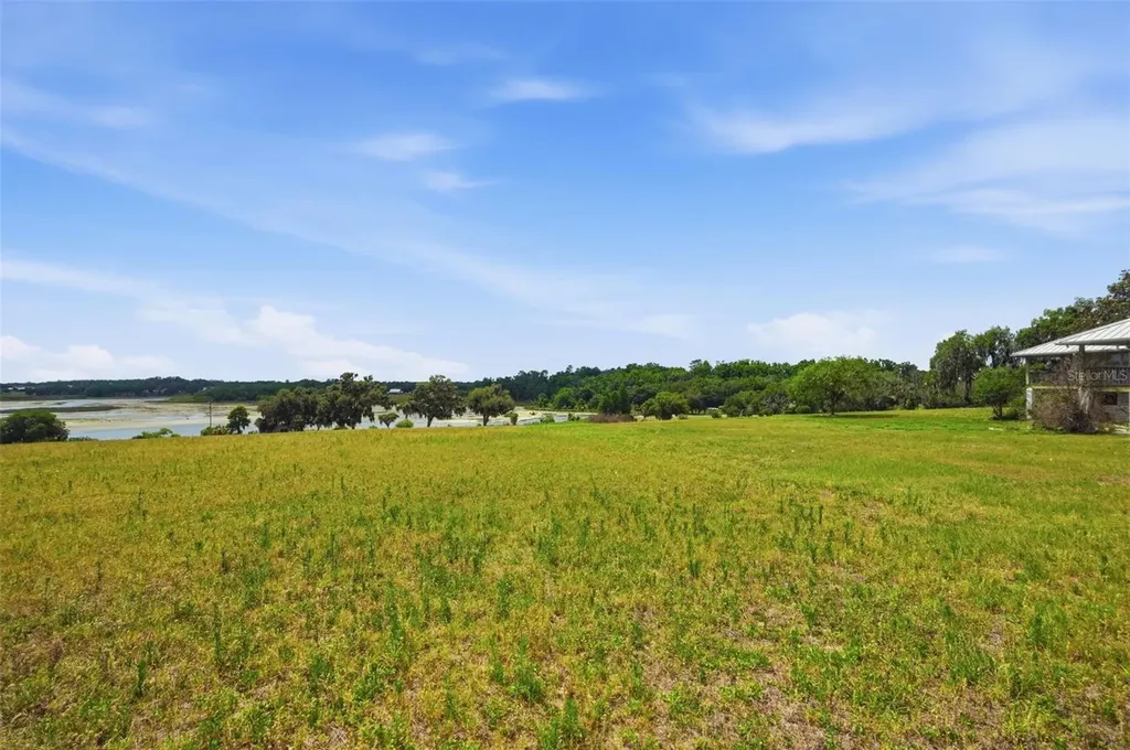 18610 Townsend House Road Dade City FL 33523