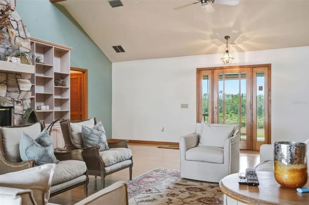 18610 Townsend House Road Dade City FL 33523
