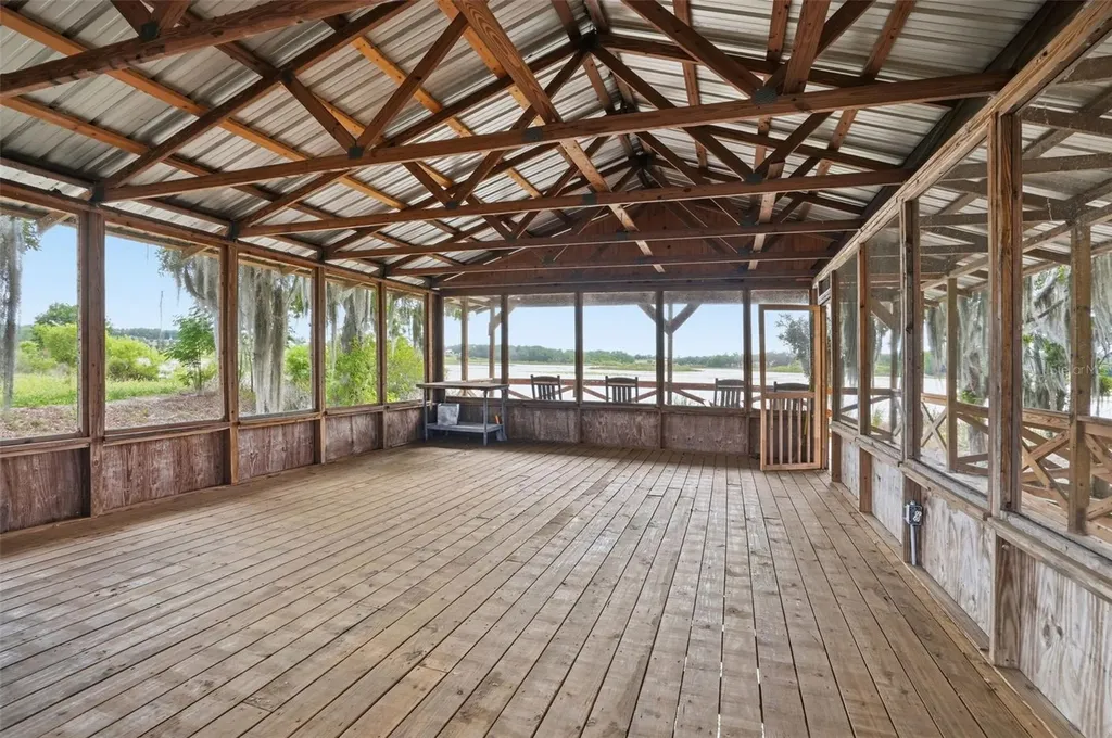 18610 Townsend House Road Dade City FL 33523