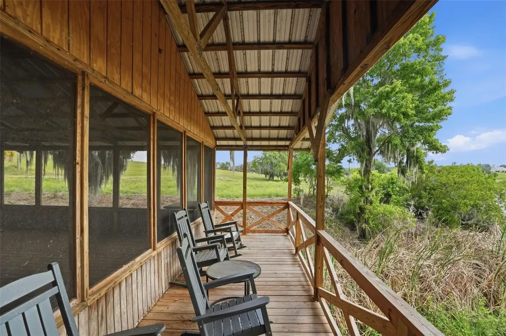 18610 Townsend House Road Dade City FL 33523