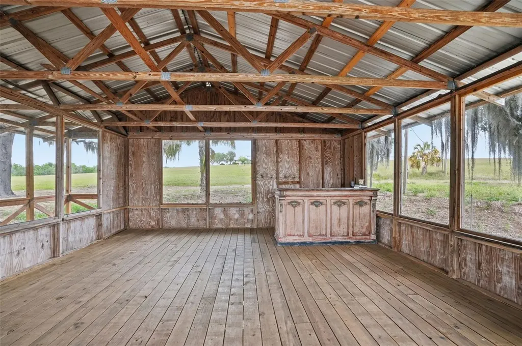 18610 Townsend House Road Dade City FL 33523