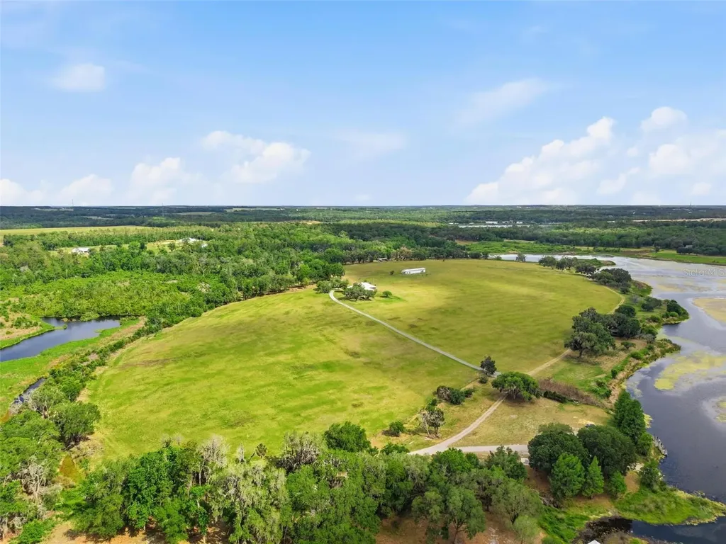 18610 Townsend House Road Dade City FL 33523
