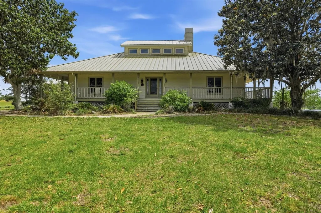 18610 Townsend House Road Dade City FL 33523
