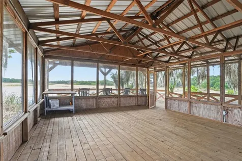 18610 Townsend House Road Dade City FL 33523