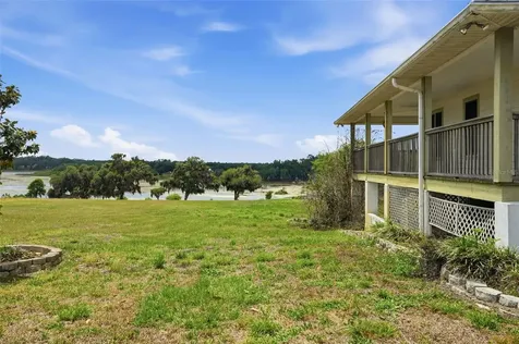 18610 Townsend House Road Dade City FL 33523