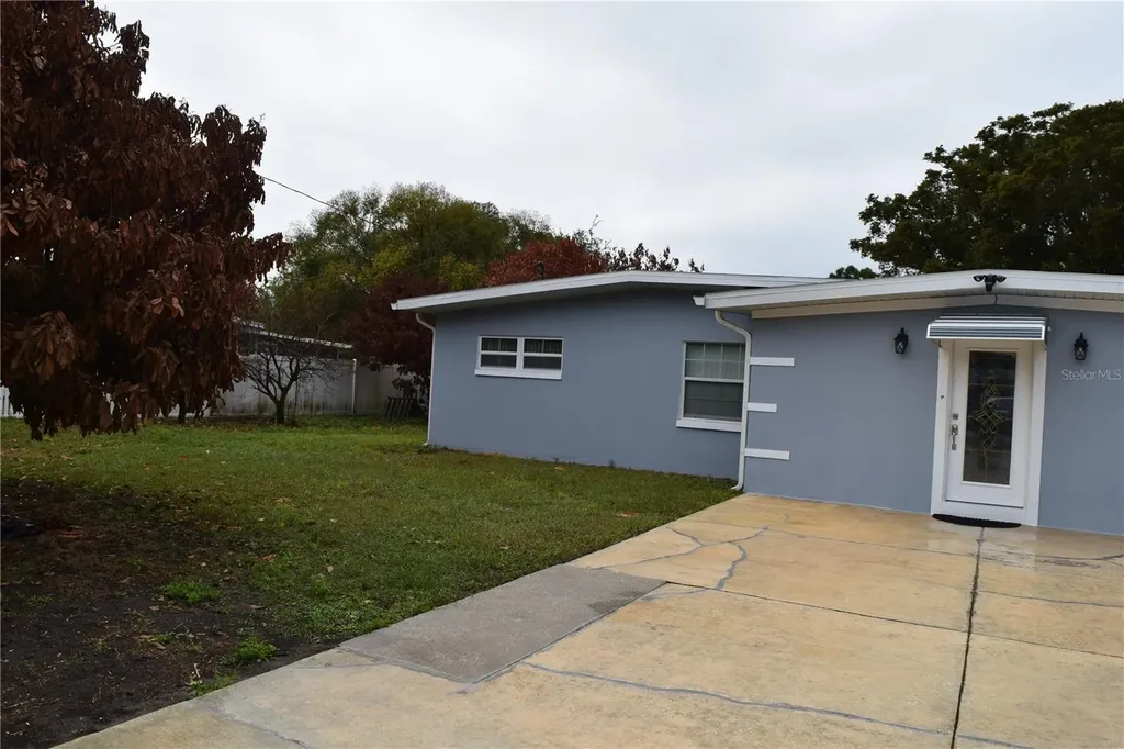 8304 Dot Lane Orlando FL 32809