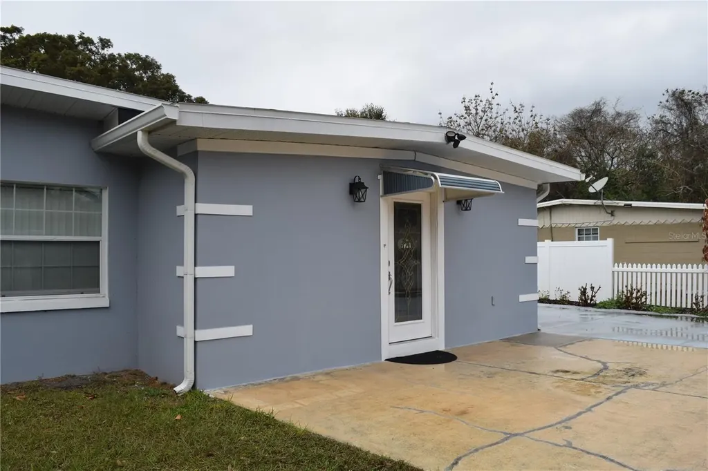 8304 Dot Lane Orlando FL 32809