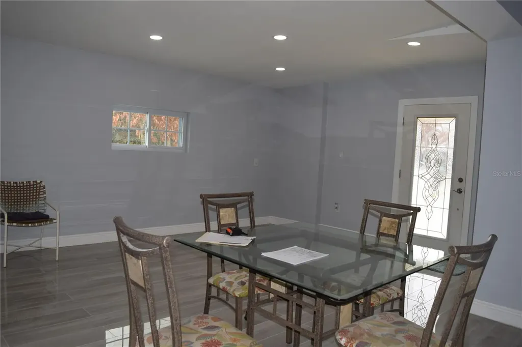 8304 Dot Lane Orlando FL 32809