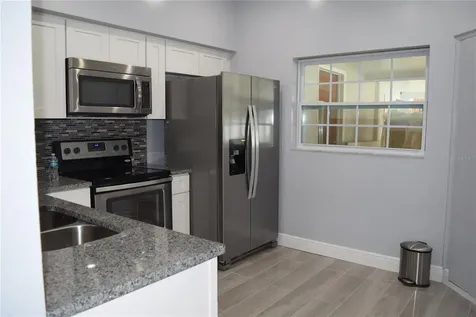 8304 Dot Lane Orlando FL 32809