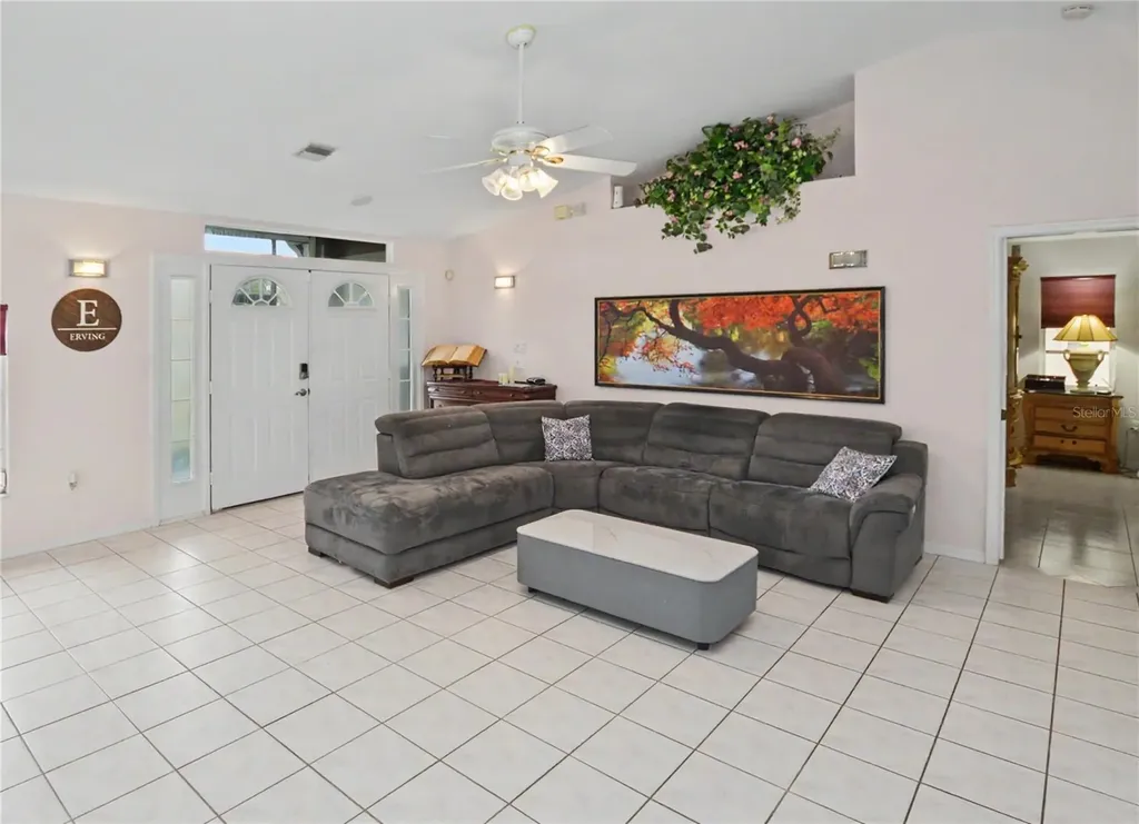 2324 W Price Boulevard North Port FL 34286