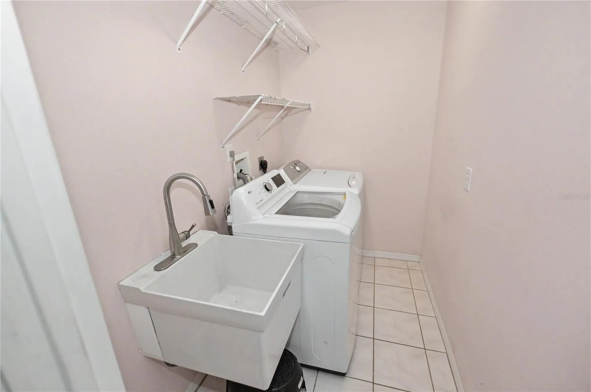 2324 W Price Boulevard North Port FL 34286
